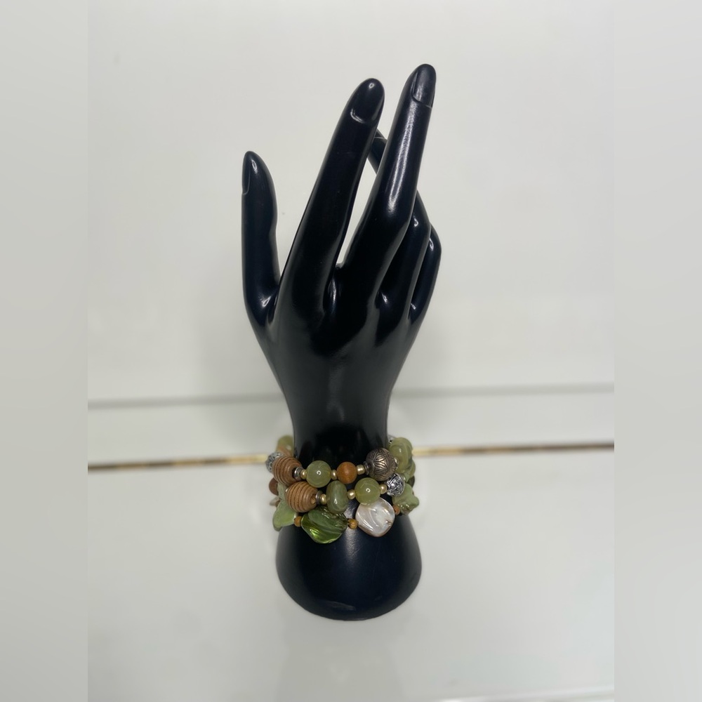 Green bracelet costume jewelry beaded